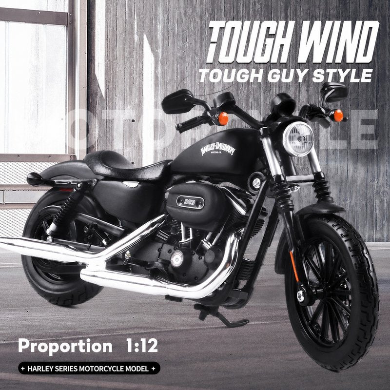 Harley-Davidson 1:12 Diecast Model Motorcycle – Iron 883 – 001