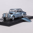 Mercedes-Benz 300D 1:64 Diecast Model Car – Classic Replica – 003
